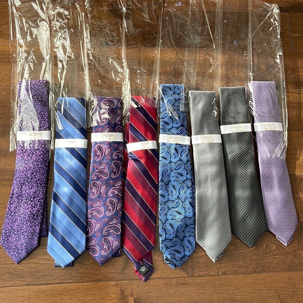 Lot Of 8 NEW Arrow Ties $360